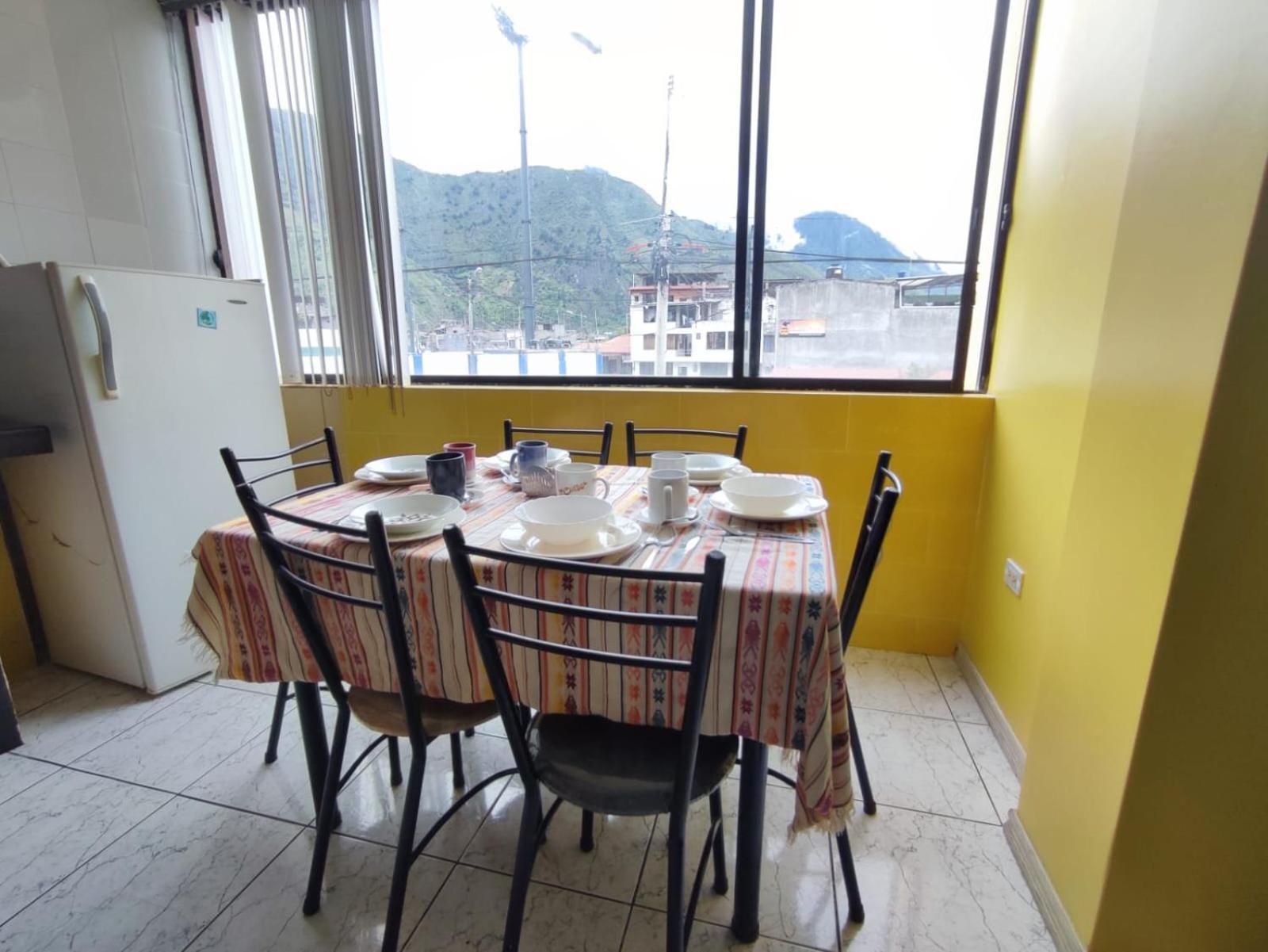 Mayra'S Apartments And Spanish School บาญอส ภายนอก รูปภาพ